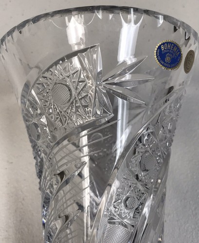 Vintage Bohemia Czech Republic Queen Lace Over 24% Lead Crystal Hand Cut 8" Vase - Picture 7 of 11