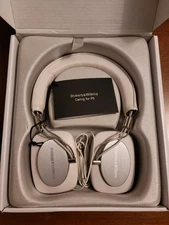 BOWERS & WILKINS B&W P5 WIRED HEADPHONES - IVORY, LEATHER, W/ CARRY CASE
