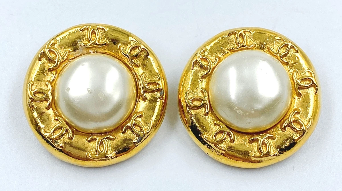 Chanel Vintage Faux Pearl CC Logo Clip On Earrings