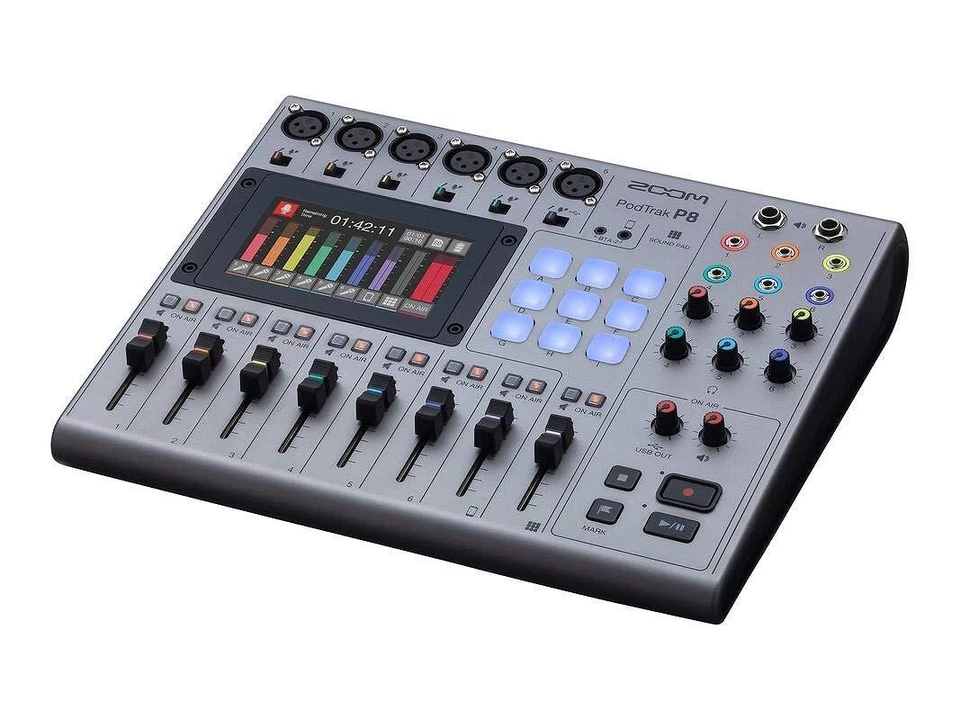 ZOOM PodTrak P8 Workstation for Podcast Recorder Smartphone Tablet Silver NEW - Image 2 of 4