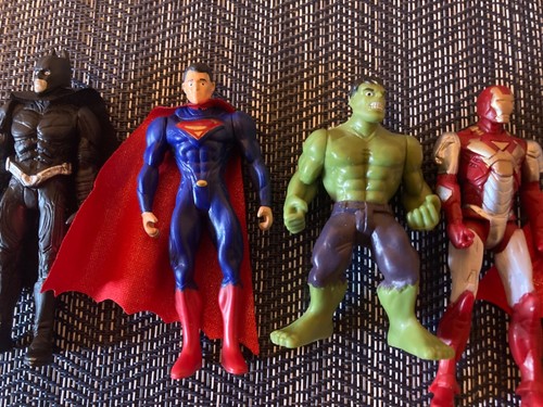 Superhero Cake Toppers - Picture 3 of 6