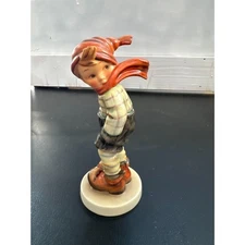 Goebel Hummel "March Winds" #43 Figurine 