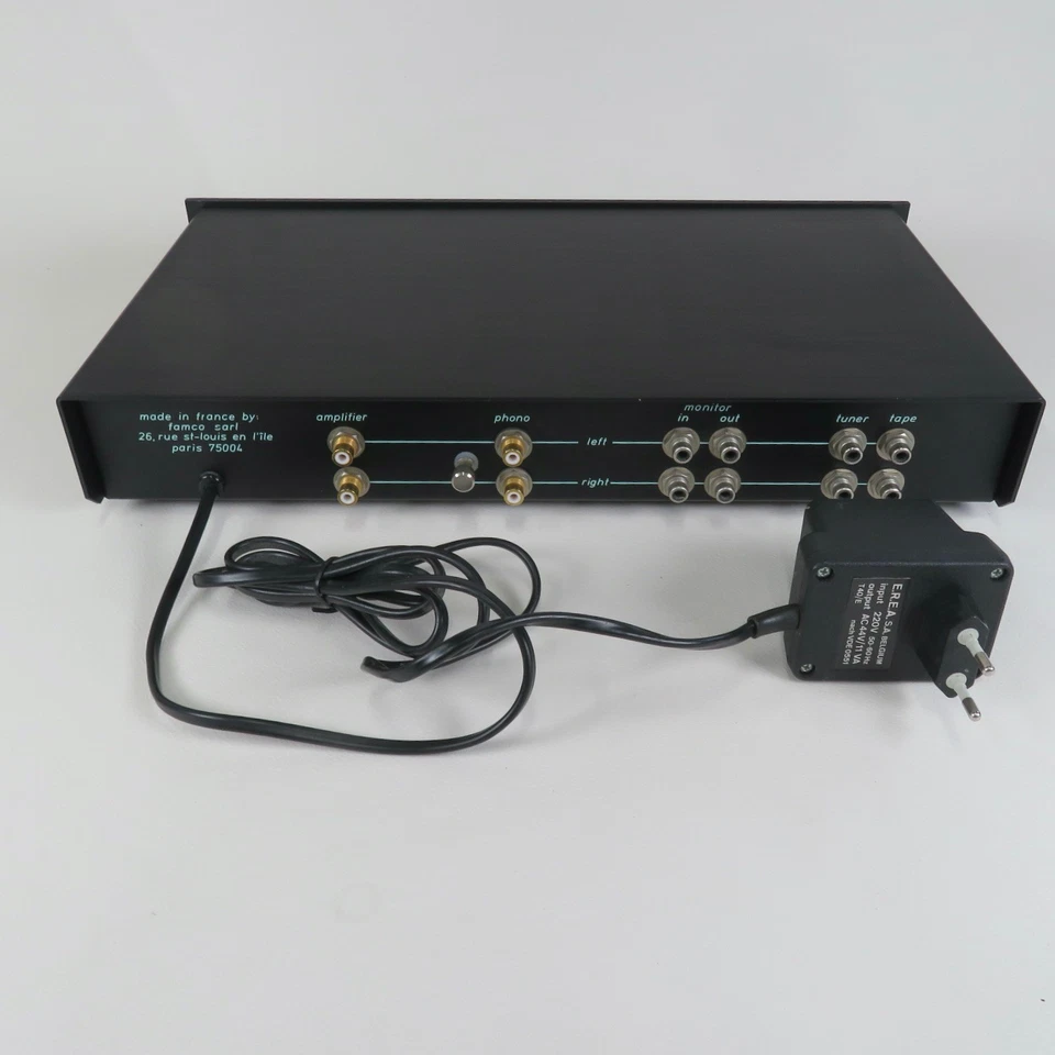 Preamplificatore Famco Nuance (ora YBA) con ingresso phono MM - Nero | audio ideale - Immagine 3 di 4