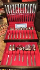 INTERNATIONAL  SILVER "SERENATA" STAINLESS STEEL FLATWARE SET & WOOD BOX -78 pc