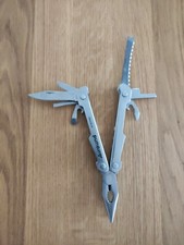 Allround Multitool Taschenwerkzeug outdoor Taschenmesser Zange Schraubendreher Allround Multitool Taschenwerkzeug outdoor Taschenmesser Zange Schraubendreher
