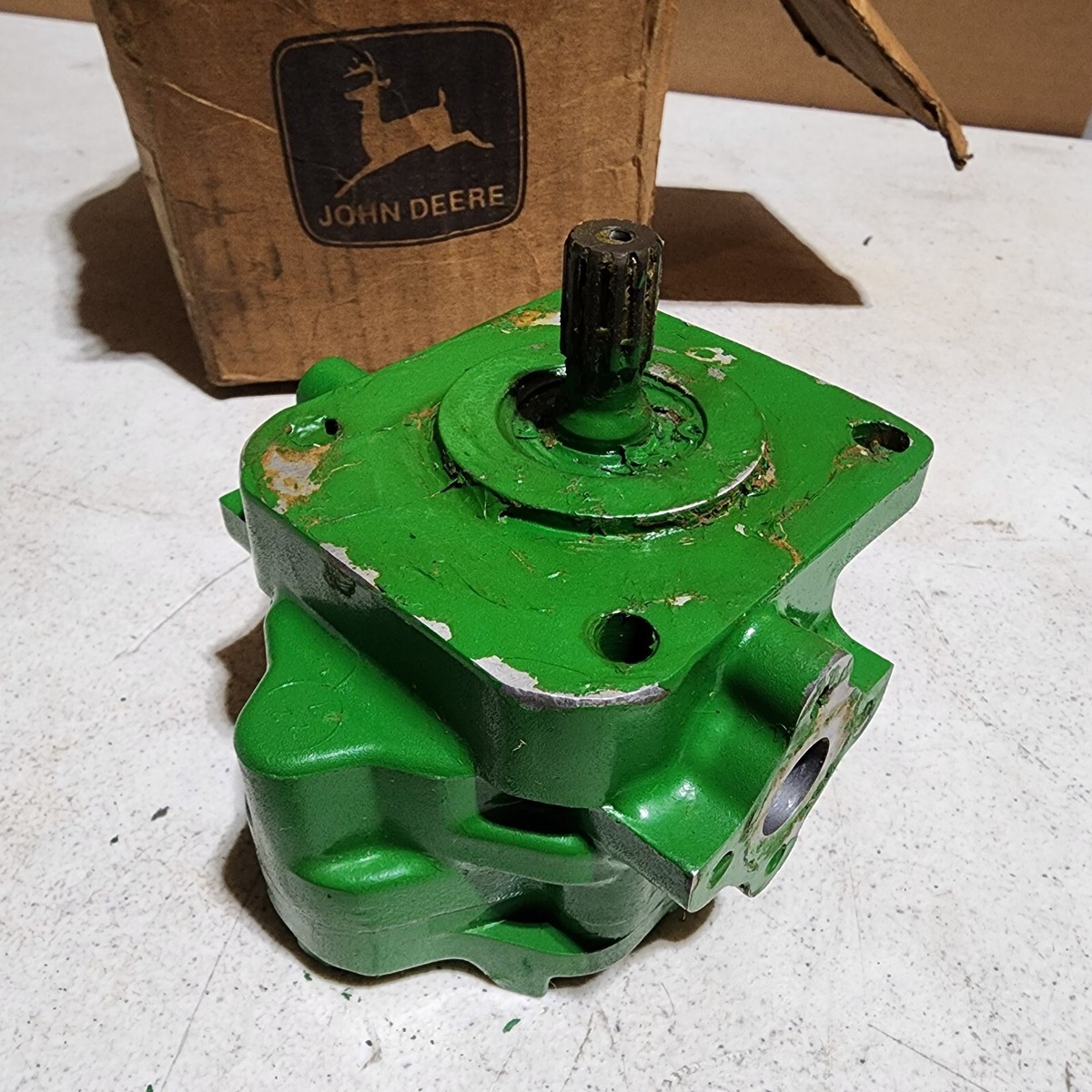 John Deere Hydraulic Pump Tractor KANZAKI 2C0017 PWI-C-7CX