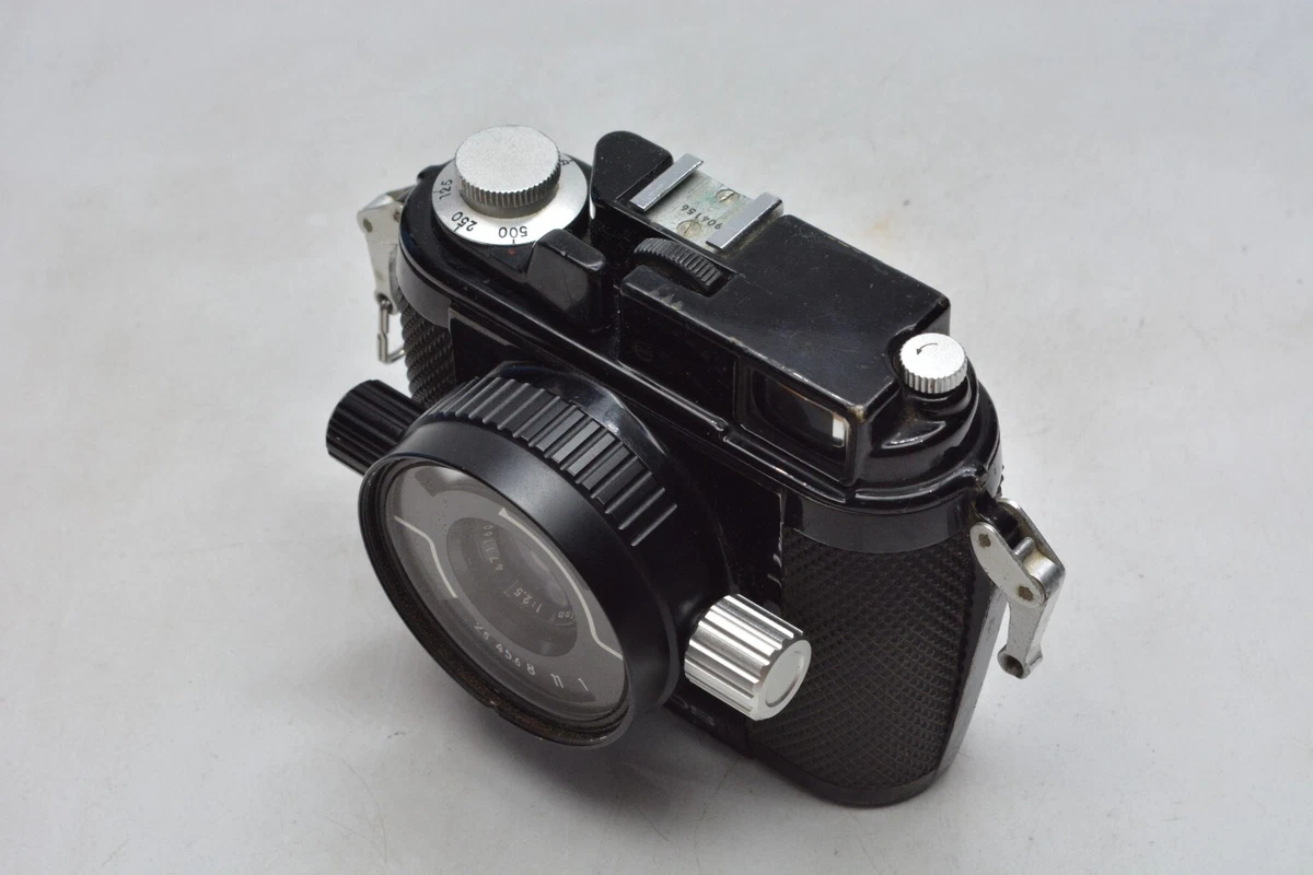 nikonos i