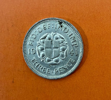 1941 Silver Threepence with portrait of George VI
