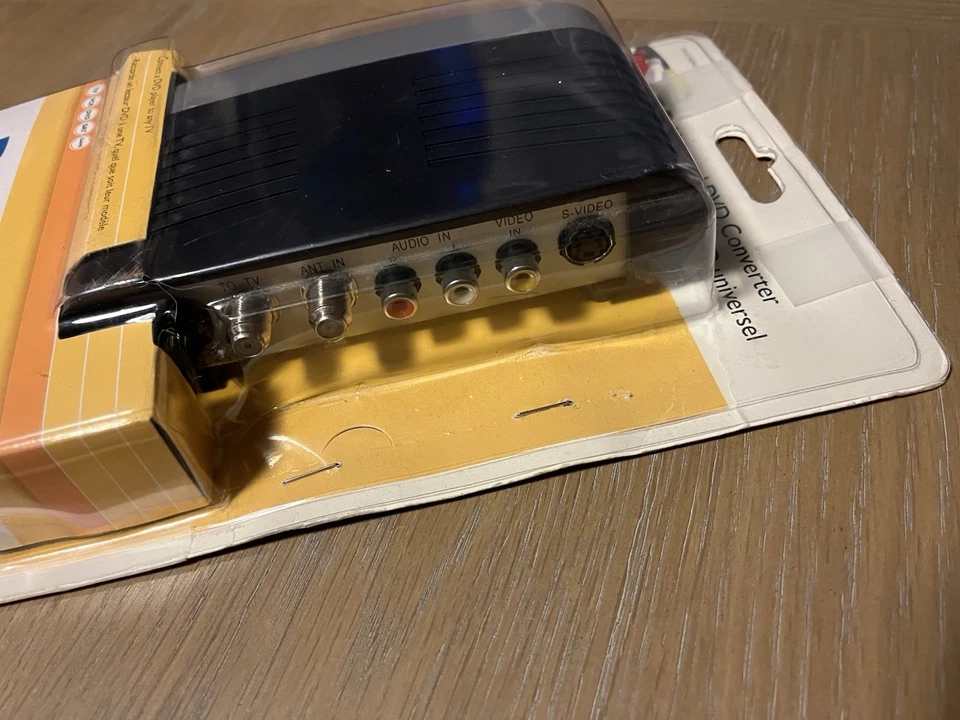 Philips RF MODULATOR Box Video RCA to RF Converter PH61159 Channel 3,4 Coaxial - Image 2 of 4