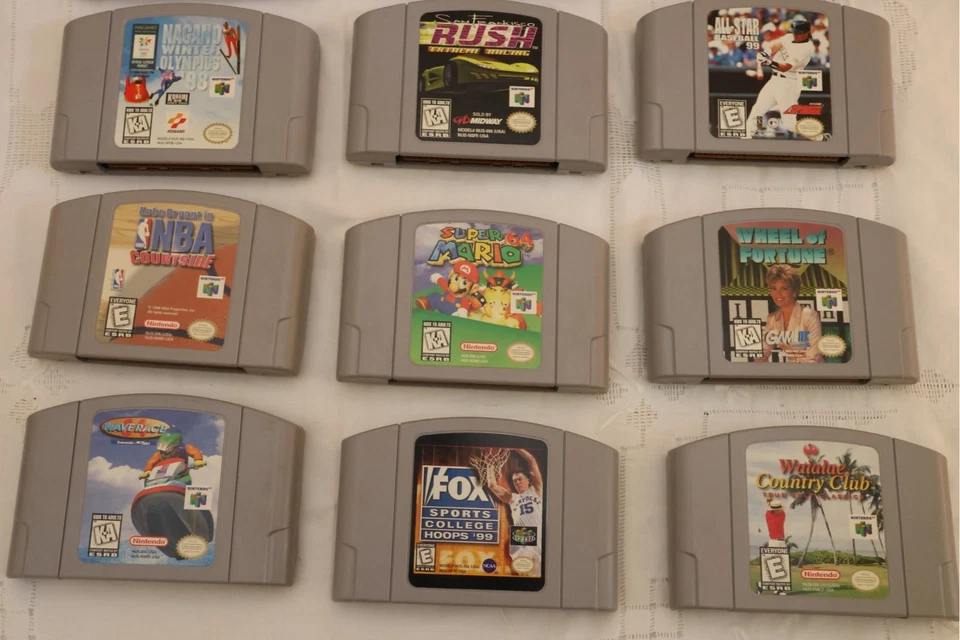 Lote de juegos N64 - [Mario 64, Mario Kart 64, Golden Eye, Pilot Wings & More!] Foto 2 de 4