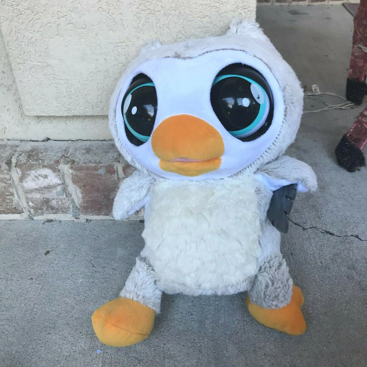 FAO Schwarz Hoots the Interactive Animated Talking Owl Plush
