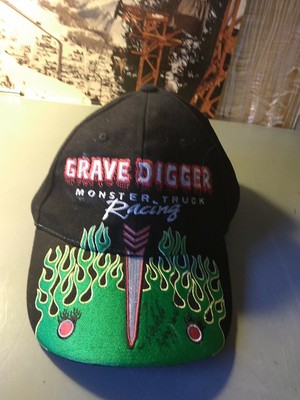 Grave Digger Monster Truck Racing 