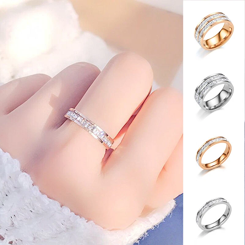 Wedding rings 2024 on woman's finger