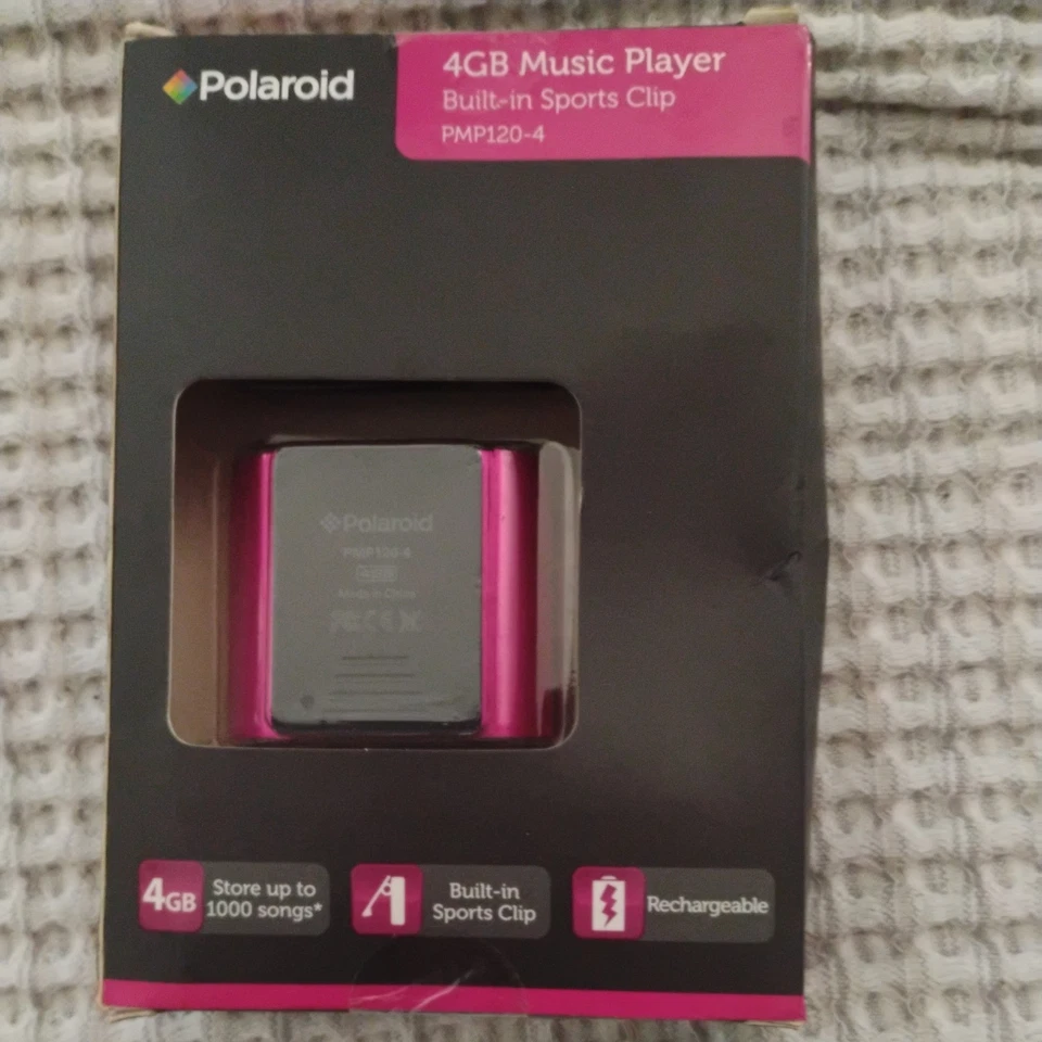 NEW Rare 4GB POLAROID PMP120-4 MP3 Music Player Built-In Clip W/ Touch Screen. - Image 2 of 3