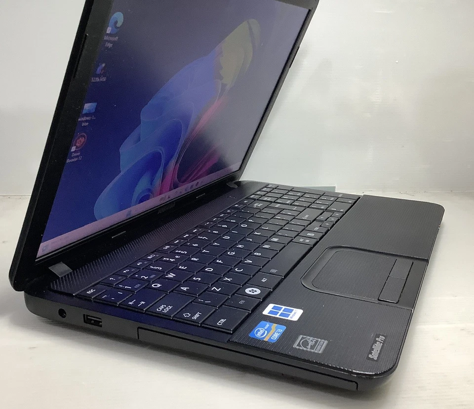 TOSHIBA SATELLITE C850-10N,INTEL i3@2.30GHz,8GB RAM,128GB SSD,WIN 11 23H2  (264) - Image 4 of 4