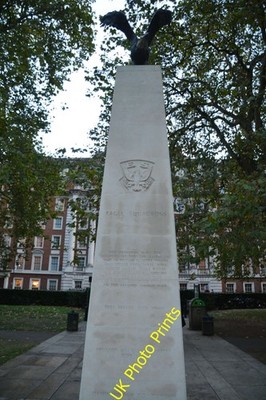 Foto 12x8 London: Westminster - Grosvenor Square The Eagle Squadrons Mem c2016