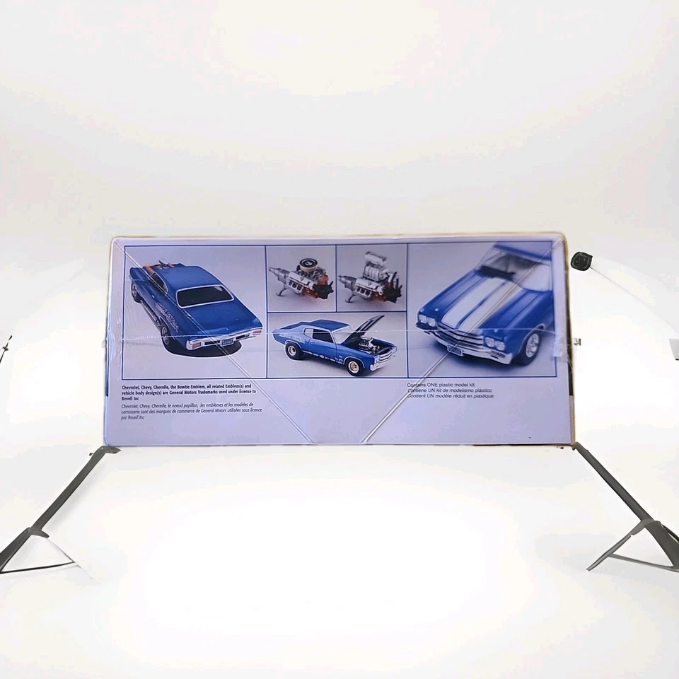 Revell Monogram ’70 Chevelle SS 3'n 1 Heavy Chevy 1:24 NEW OPEN BOX #85-2715 - Image 4 of 4