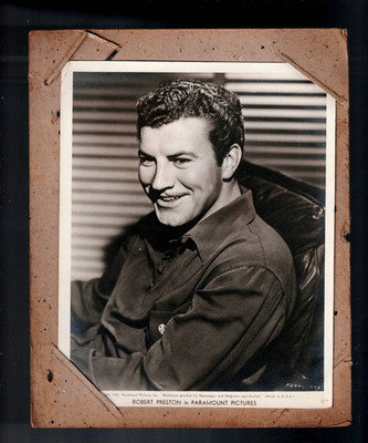 VINTAGE STAR PHOTO , PARAMOUNT PICTURES ,circa 1940s ,ROBERT PRESTON