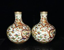 11" China Old Antique Ming Xuande Mark Porcelain Wucai Gilt Dragon A Pair Vases