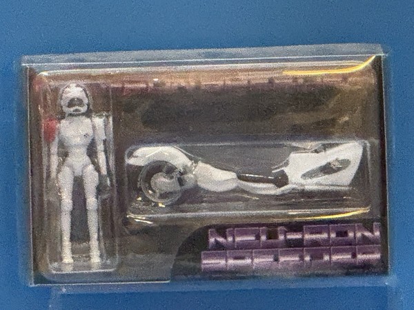 Medicom Toy The Mad Capsule Markets Neu-Ron Speeder 