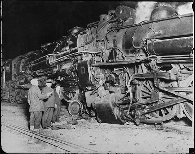 Train wreck in Cleveland   Train wreck, Photo 8.5x11 Reprint Paper Lustre