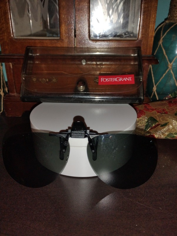 Foster Grant Clip On Sun Shades -With Case