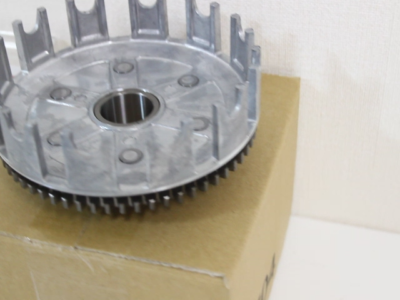 CLUTCH BASKET W/ GEAR 21200-02B41 Fit SUZUKI RM80 RM85 RM 80 85