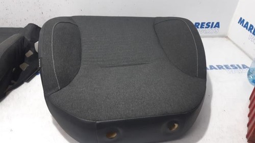 Sedile sinistro Citroen C3 II SC L0289801 P16747042 - Foto 2 di 5