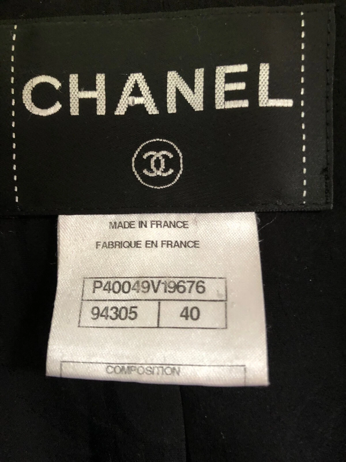 CHANEL 11C VINTAGE ICONICA TWEED PICCOLA GIACCA NERA BOTTONI CC LBJ RIVISITATA 40