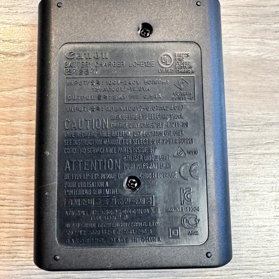 Cargador de batería Canon LC E12E para cámaras Canon EOS M Series SIN cable de alimentación Foto 3 de 4