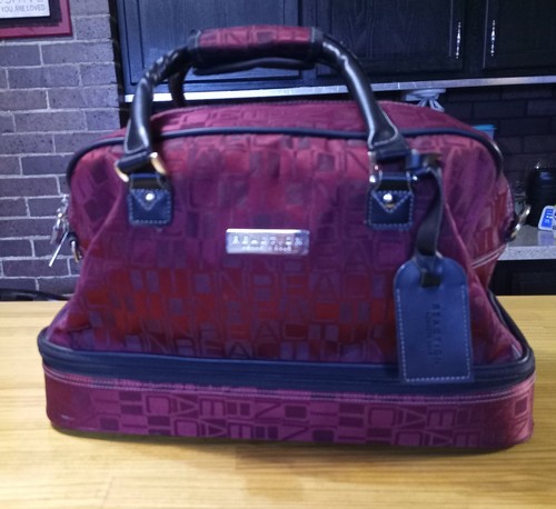 Kenneth Cole Reaction Weekender Travel Bag Red Black Duffle Carry On Overnight