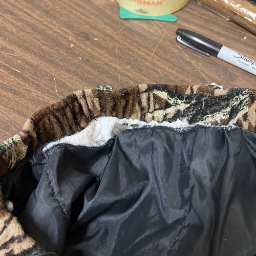 Cabela's Dry Plus Hunting Camo Pants Mens Large Mossy Oak Insulated - Picture 8 of 8