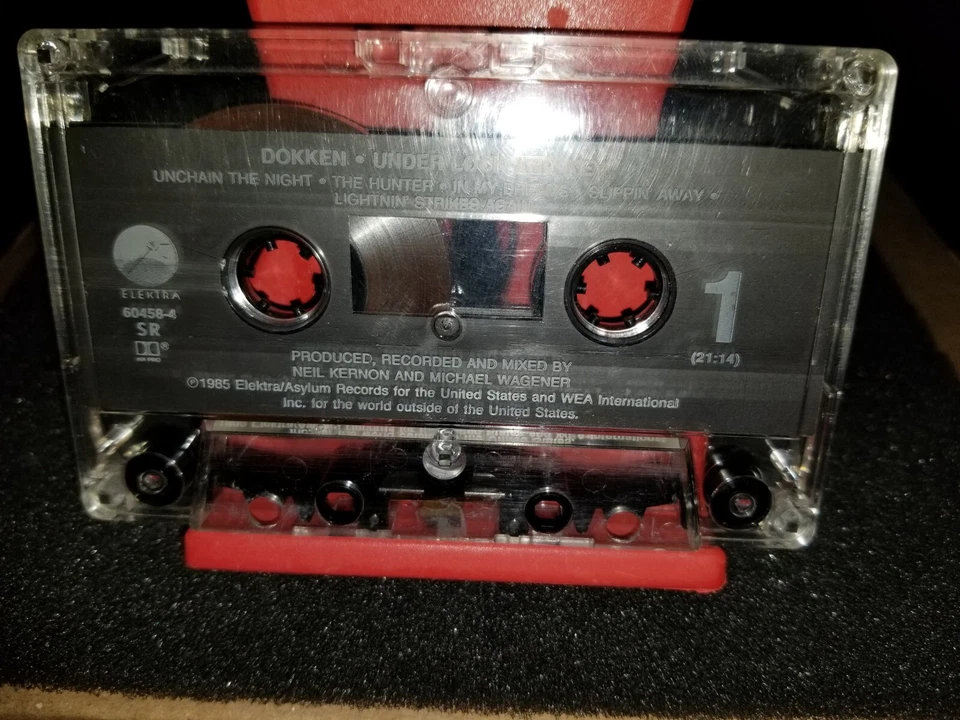 DOKEN Under Lock & Key by Dokken Vintage (CassetteTape) 📼 1990 Elektra Rec. VGC - Image 4 of 4