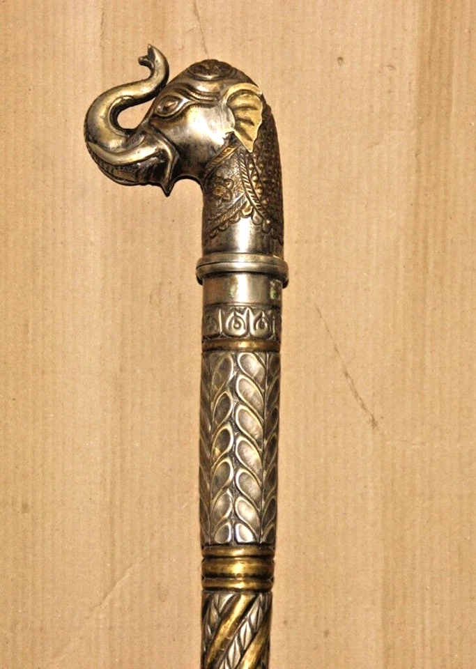 Antico Ottone Argento Goffrato Elefante Forma Bastone da Passeggio Originale - Immagine 4 di 4