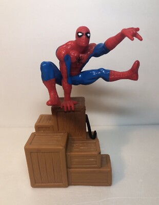 Applause The Amazing Spider Man Balancing on Crates PVC Figure 5.5'' 1997