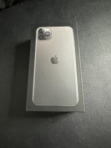 Coque iPhone 11 Pro Max complète 256 Go authentique Apple type C charge brique incluse - Photo 2 sur 3