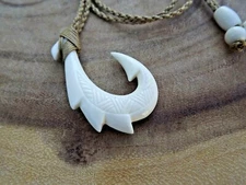Hawaiian Buffalo Bone Hook Pendant Adjustable Necklace Choker