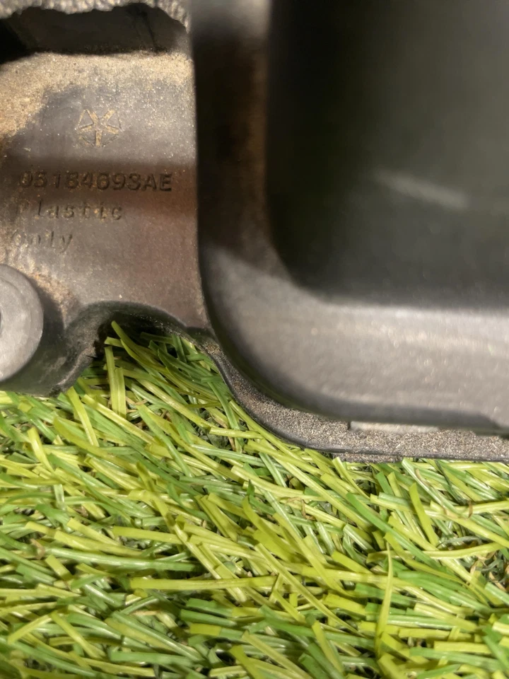 ✅ 2023 DODGE CHALLENGER INTAKE MANIFOLD UPPER OEM - Imagem 2 de 4