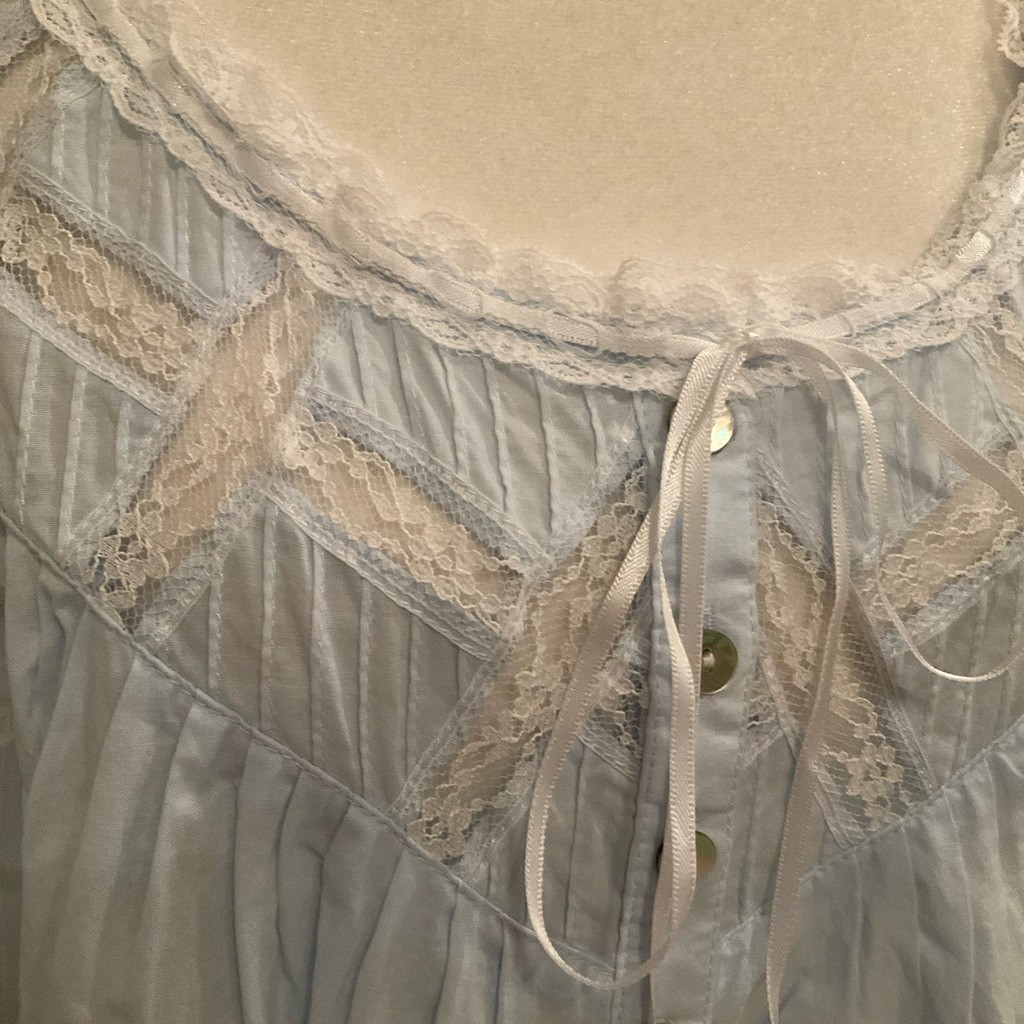 Eileen West Cottage Core ButtonFront Nightgown Ma… - image 3