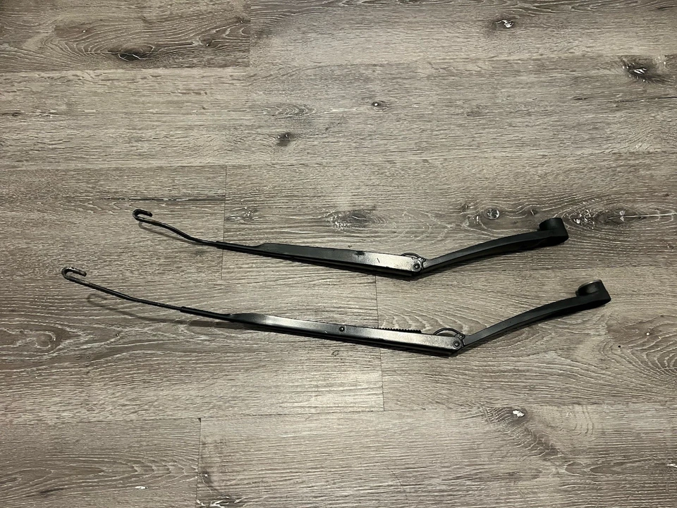 Brazos limpiaparabrisas Hyundai Santa Fe 2007-2009 - Par (derecho y derecho) - Gancho en J - OEM - Usado - Foto 2 de 4