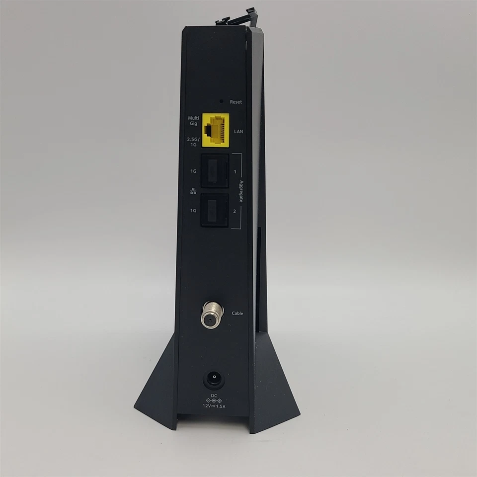 NETGEAR Nighthawk DOCSIS 3.1 Mid/high-Split Cable Modem (CM3000-1AZNAS) *READ* - Image 4 of 4