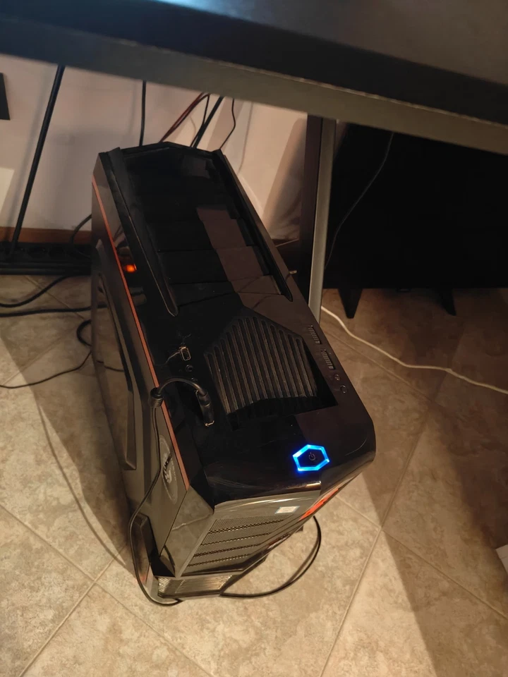 PC da Gaming Assemblato, Nero, Raffreddato a liquido, Usato, Buone condizioni - Immagine 3 di 3