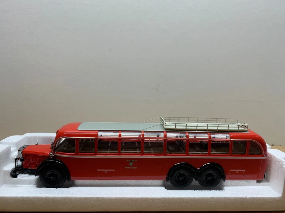 PREMIUM CLASSIXXS BUS MERCEDES BENZ O 10000 EN BOITE 1/43 gé D3 - Photo 3/4