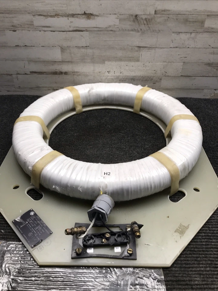 For Parts General Electric 245C5625P0006 14000:5 600v-ac Current Transformer - Image 2 of 4
