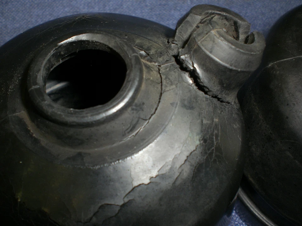 Par Velocímetro Tacómetro Tazas Soportes Ducati 500 SD Sport Desmo Twin GTL Foto 2 de 4