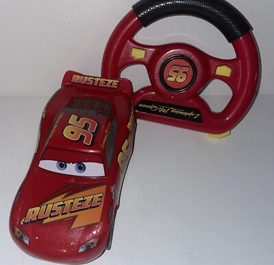 カーズ　Lightning McQueen リモコンカー　レア 当日〜翌日発送 ディズニー ピクサー カーズ リモコンカー