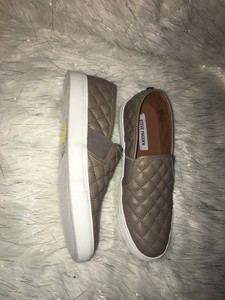 steve madden quilted flats