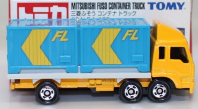 トミカ MITSUBISHI FUSO CANTER 9台セット Hard to find! The 4th Tomica sign set! Mitsubishi Fuso Canter tow