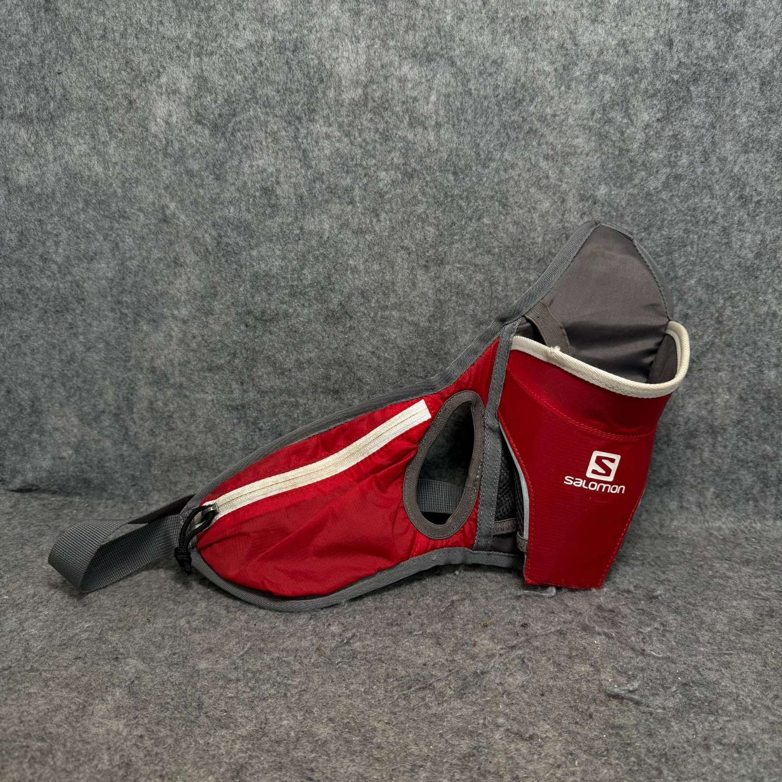 Salomon Porta Borraccia con Cintura Regolabile Tasca con Cerniera Rosso Bianco Grigio