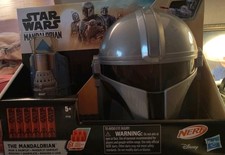New NERF Disney Star Wars The Mandalorian Mask Gauntlet Combo Play Set